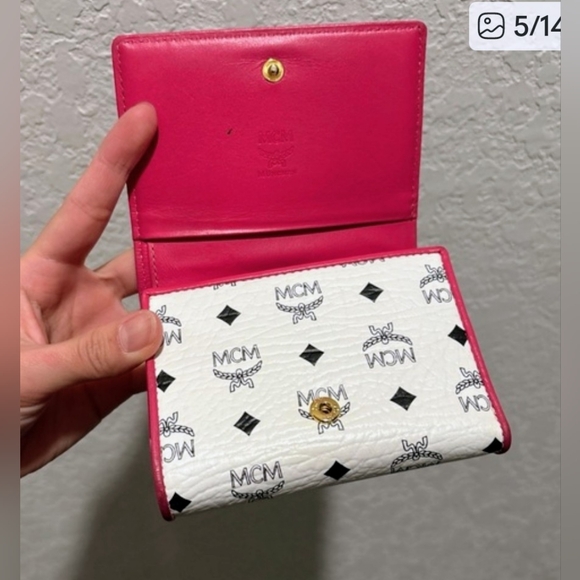MCM Sweet Visetos Wallet - Picture 10 of 16